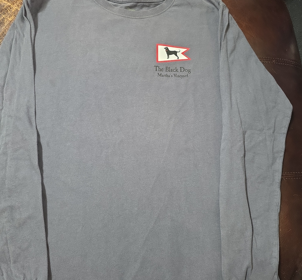 The Black Dog Martha's Vineyard Slate Gray Long-Sleeve Crew Shirt with Logo Flag